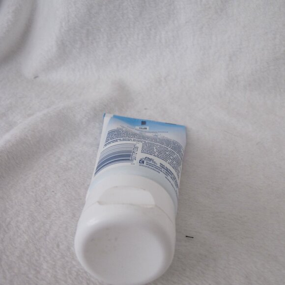 Must Bundle - Secret Whole Body Deoderant - Picture 4 of 4